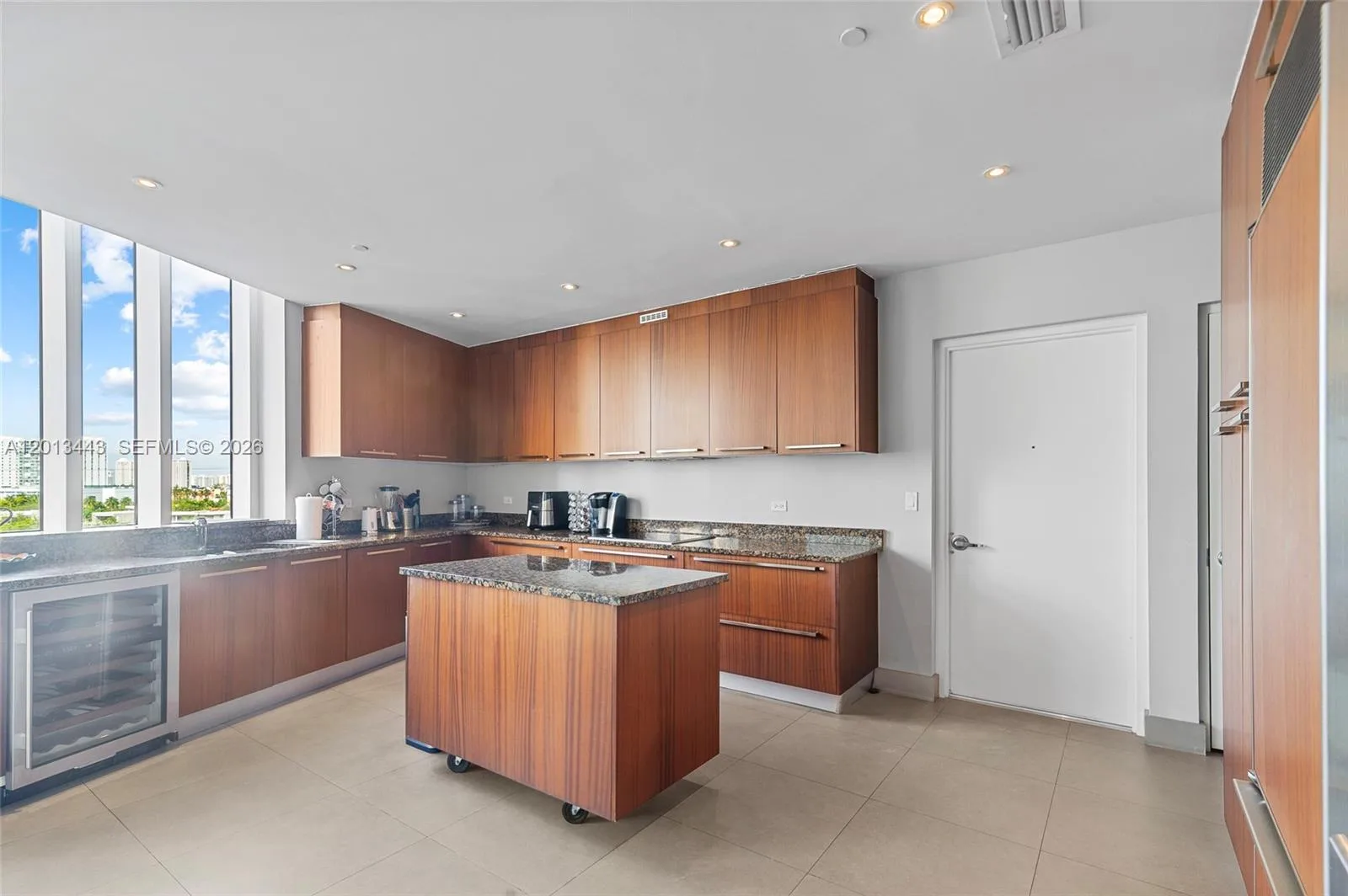 16001 Collins Ave # 506, Sunny Isles Beach, FL 33160 photo 10