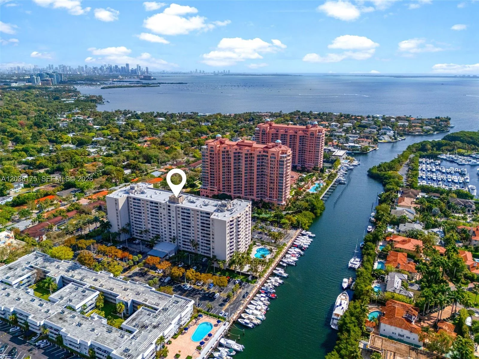 90 Edgewater Dr # 1216, Coral Gables, FL 33133