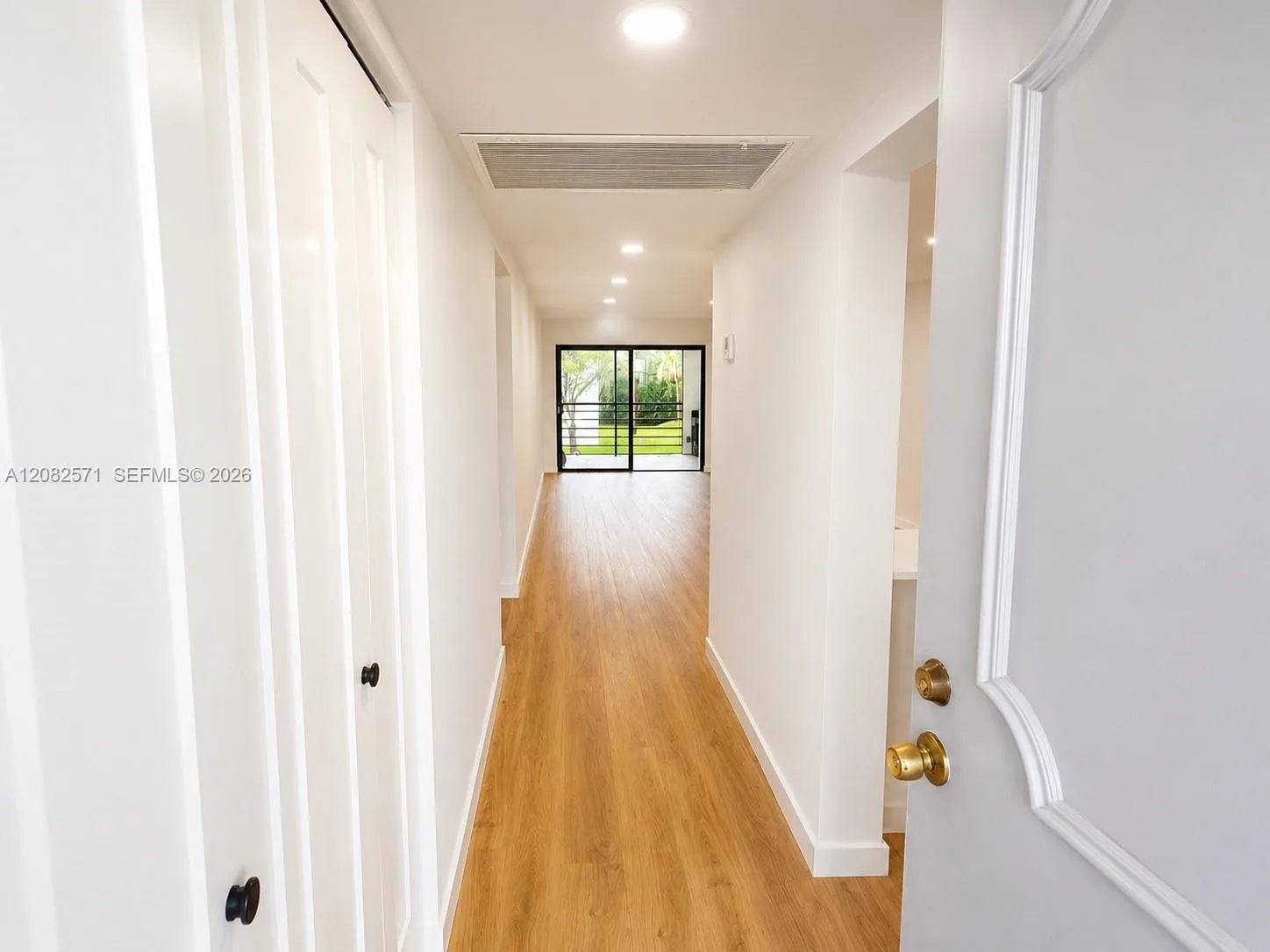 9233 SW 8th St # 207, Boca Raton, FL 33428