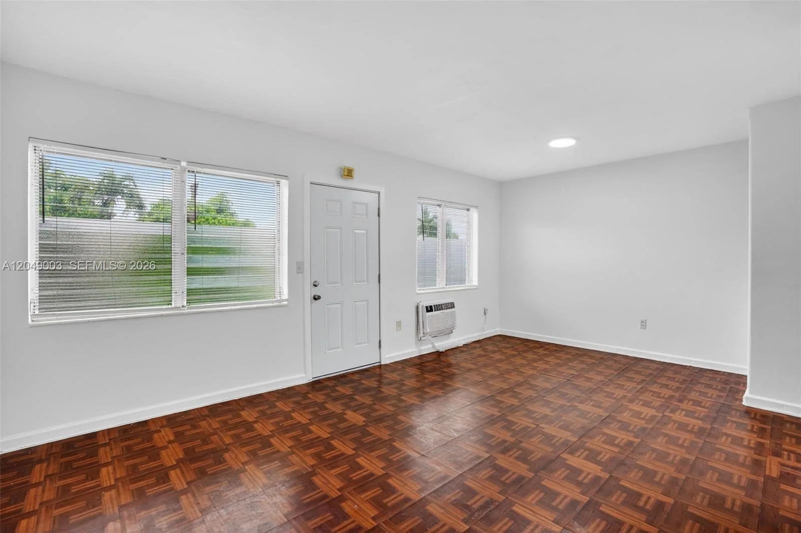 2170 NW Flagler Ter, Miami, FL 33125 photo 4