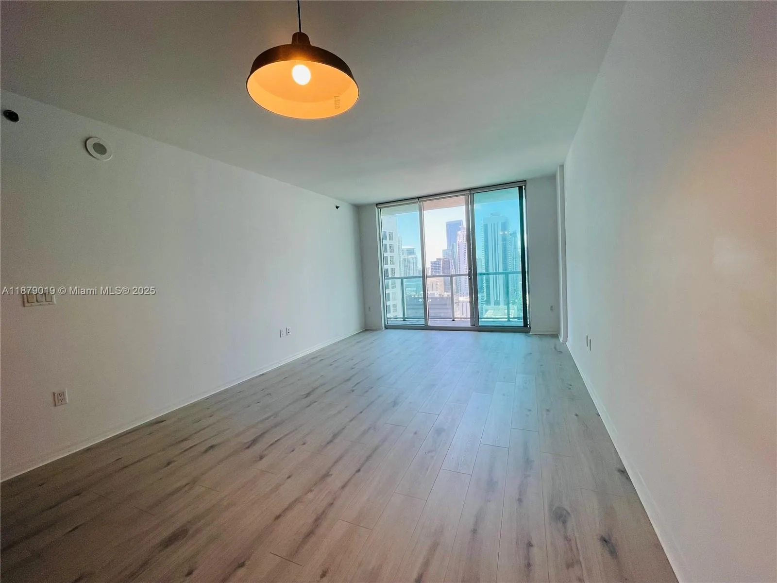55 SE 6th St # 3104, Miami, FL 33131 photo 10