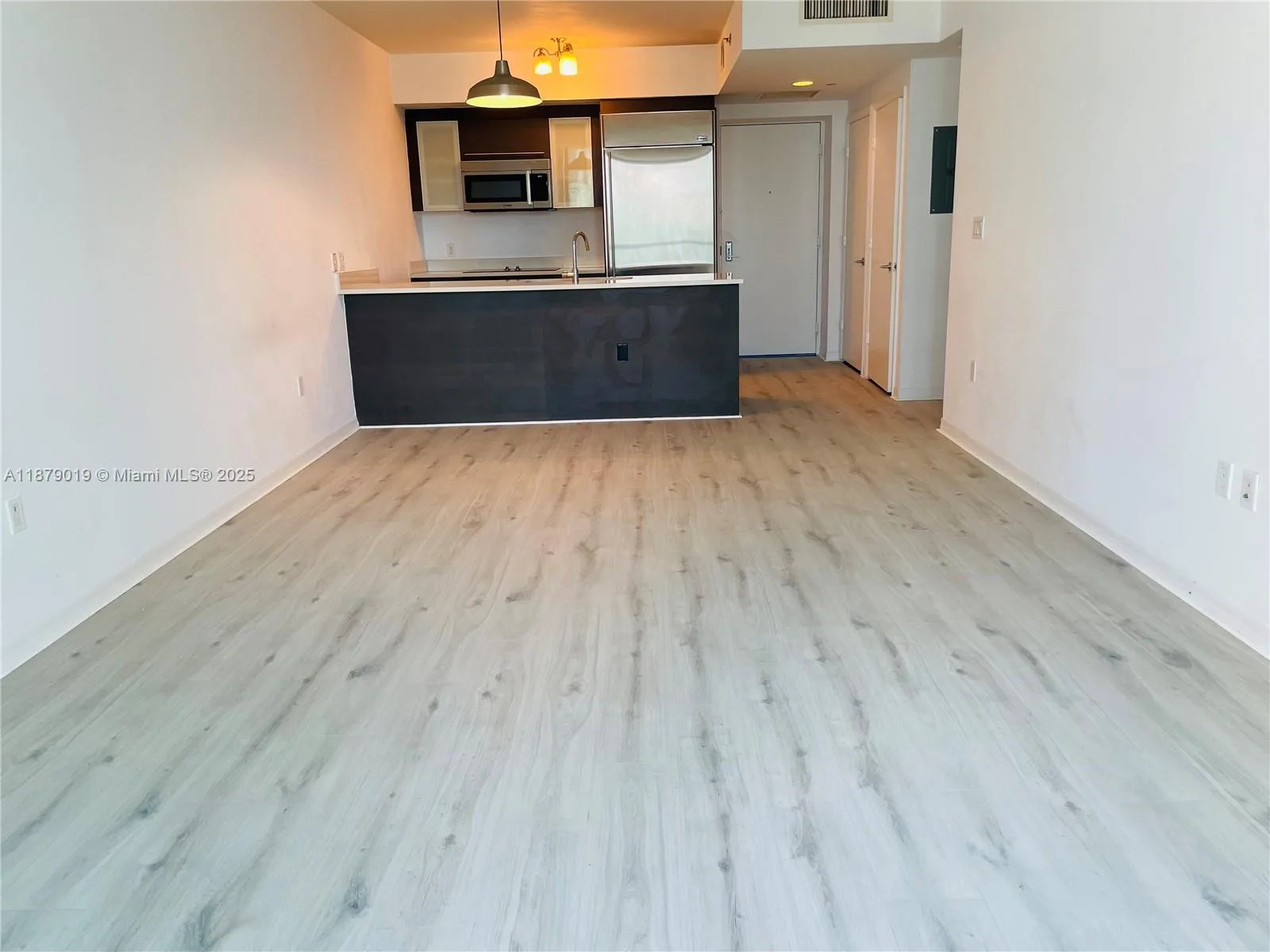 55 SE 6th St # 3104, Miami, FL 33131 photo 5