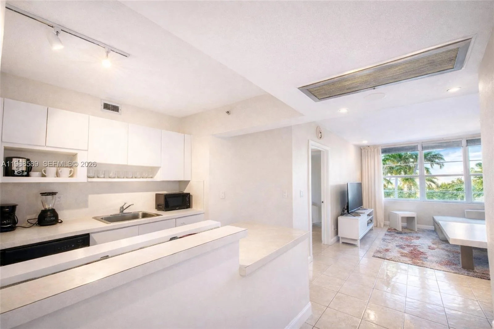 100 Lincoln Rd # 415, Miami Beach, FL 33139 photo 4