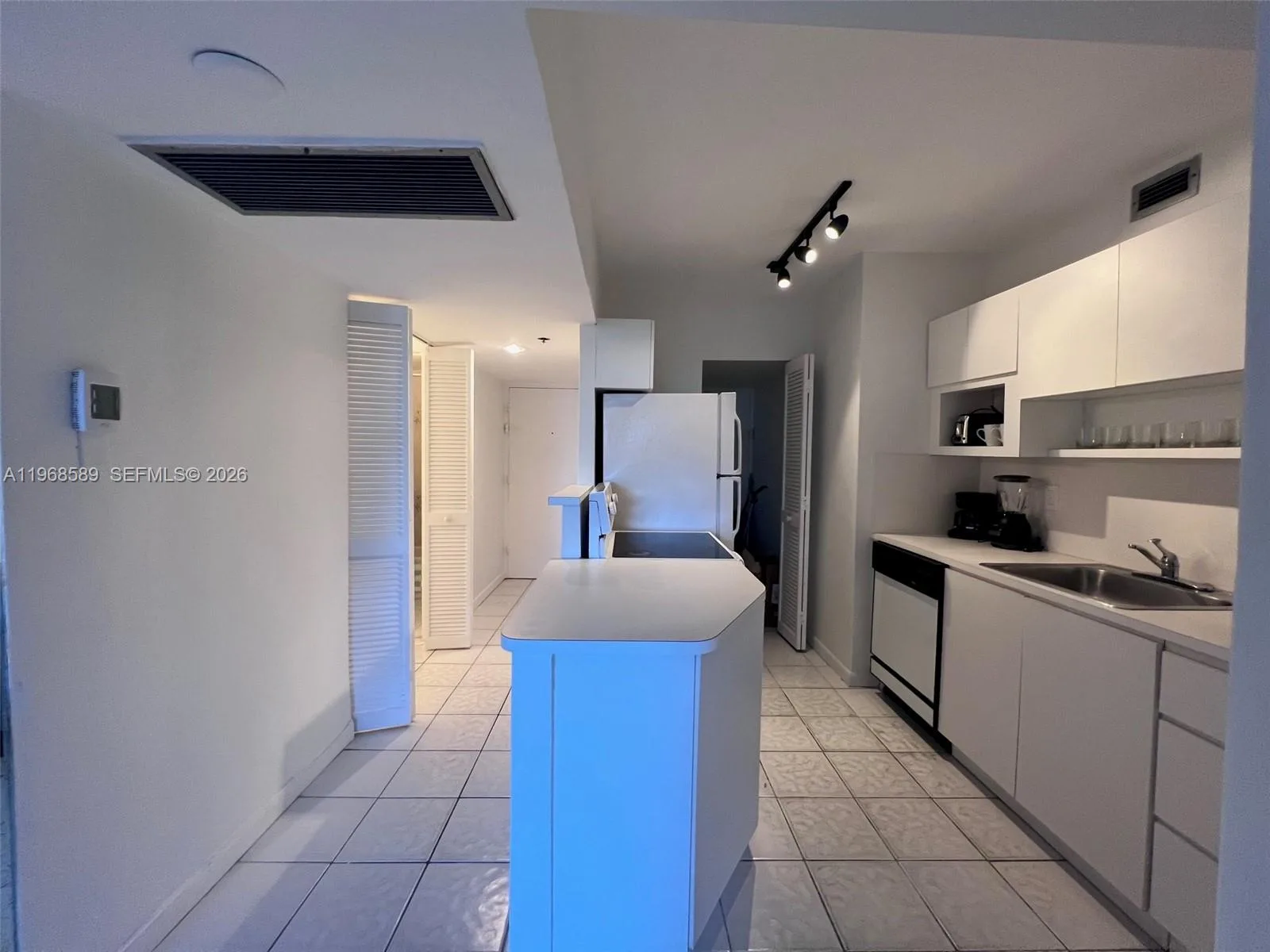 100 Lincoln Rd # 415, Miami Beach, FL 33139 photo 5