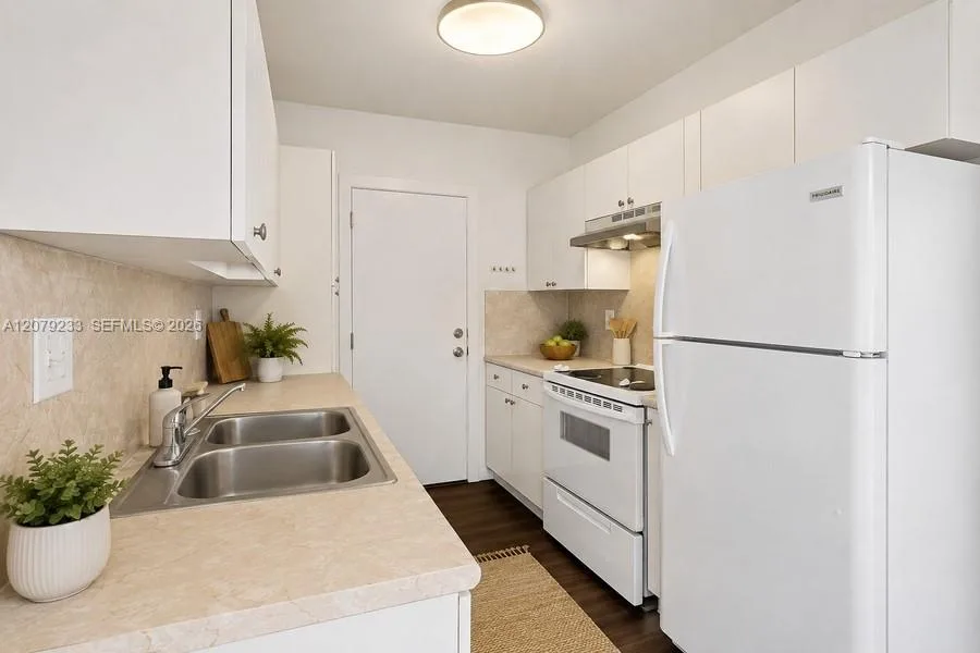 900 SW 84th Ave # 415D, Miami, FL 33144 photo 6