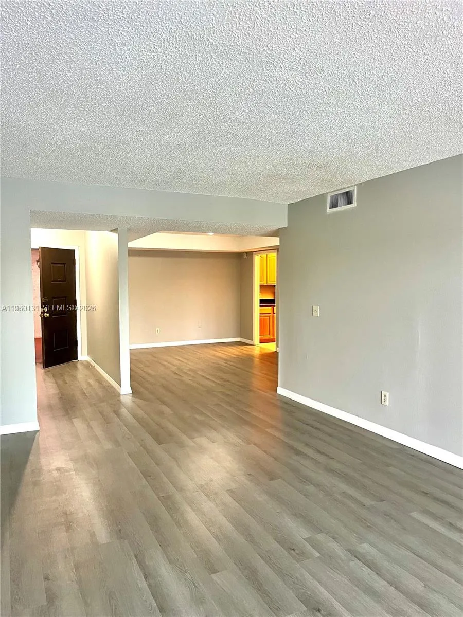 4575 S Texas Ave # 307, Orlando, FL 32839 photo 4