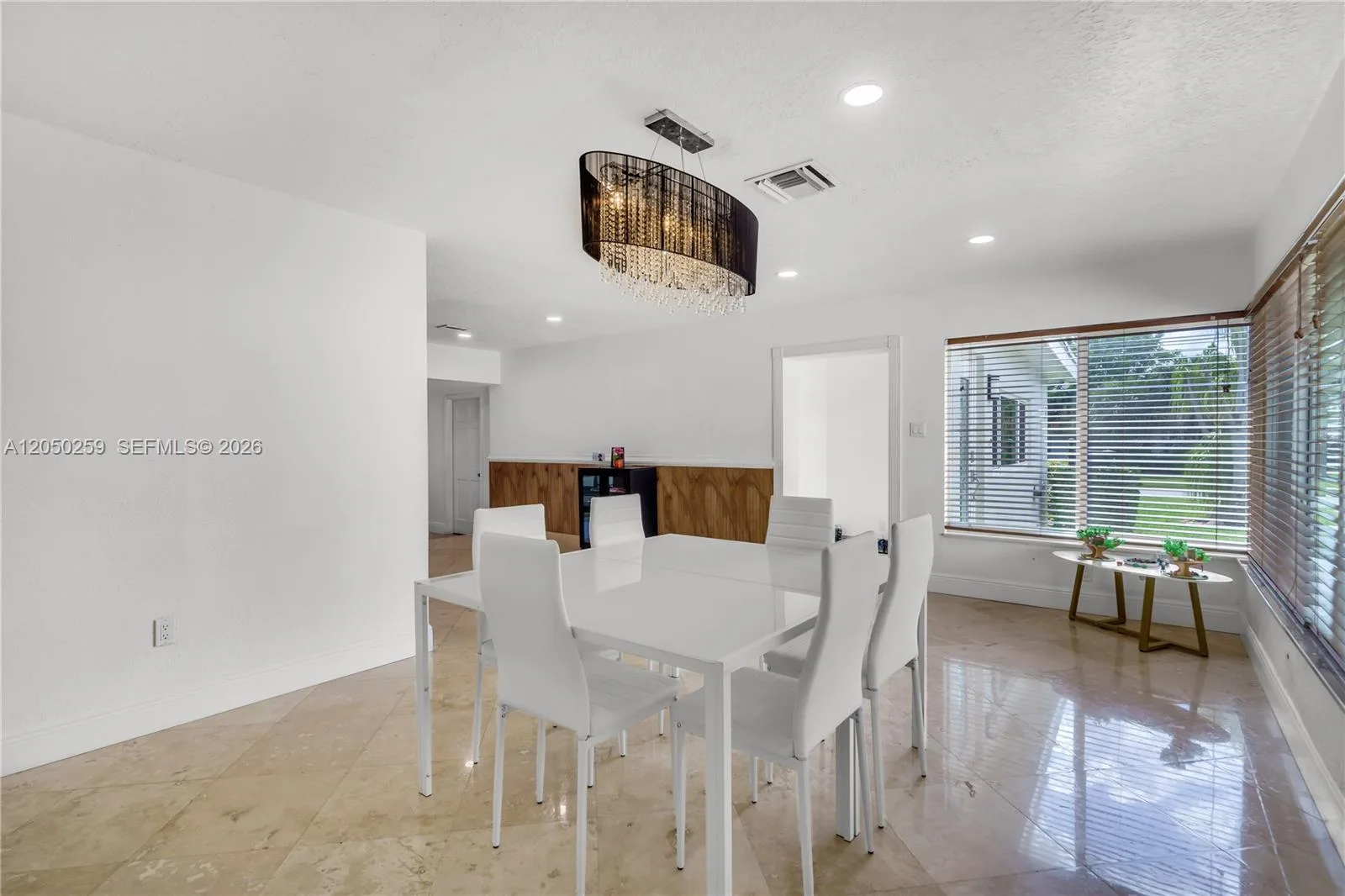 2424 NE 18th Ave, Wilton Manors, FL 33305 photo 13