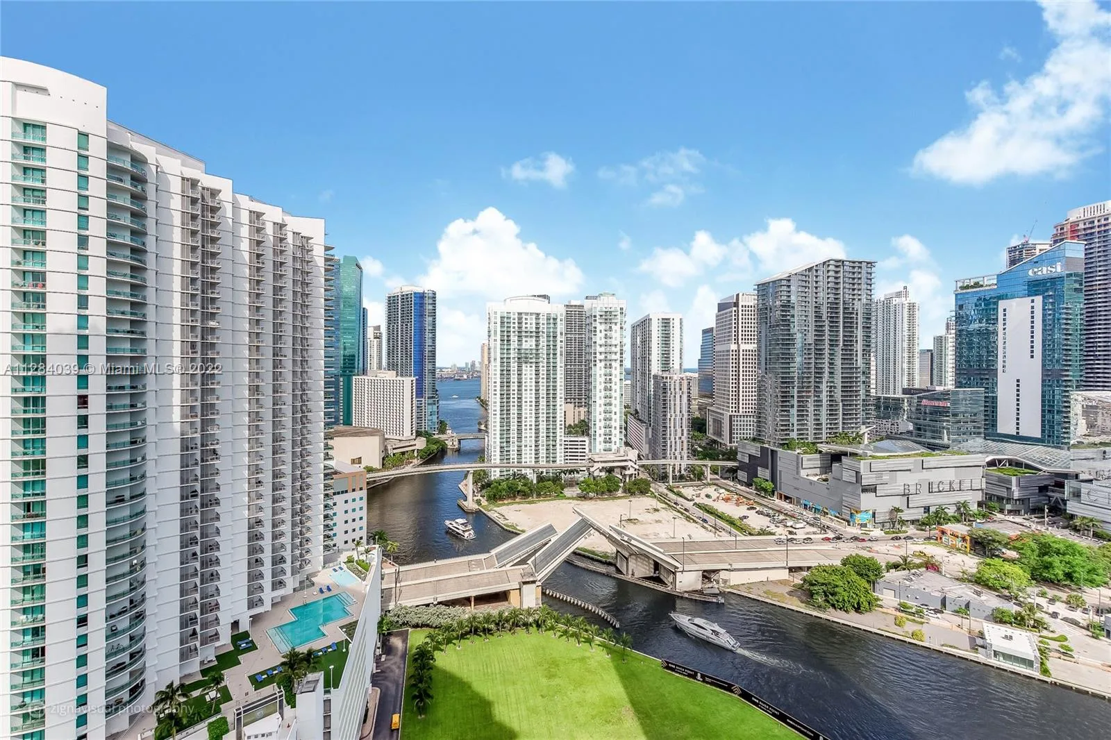 IVY at Riverfront Unit 3012 at 90 SW 3rd St # 3012, Miami, FL 33130 — photo 1