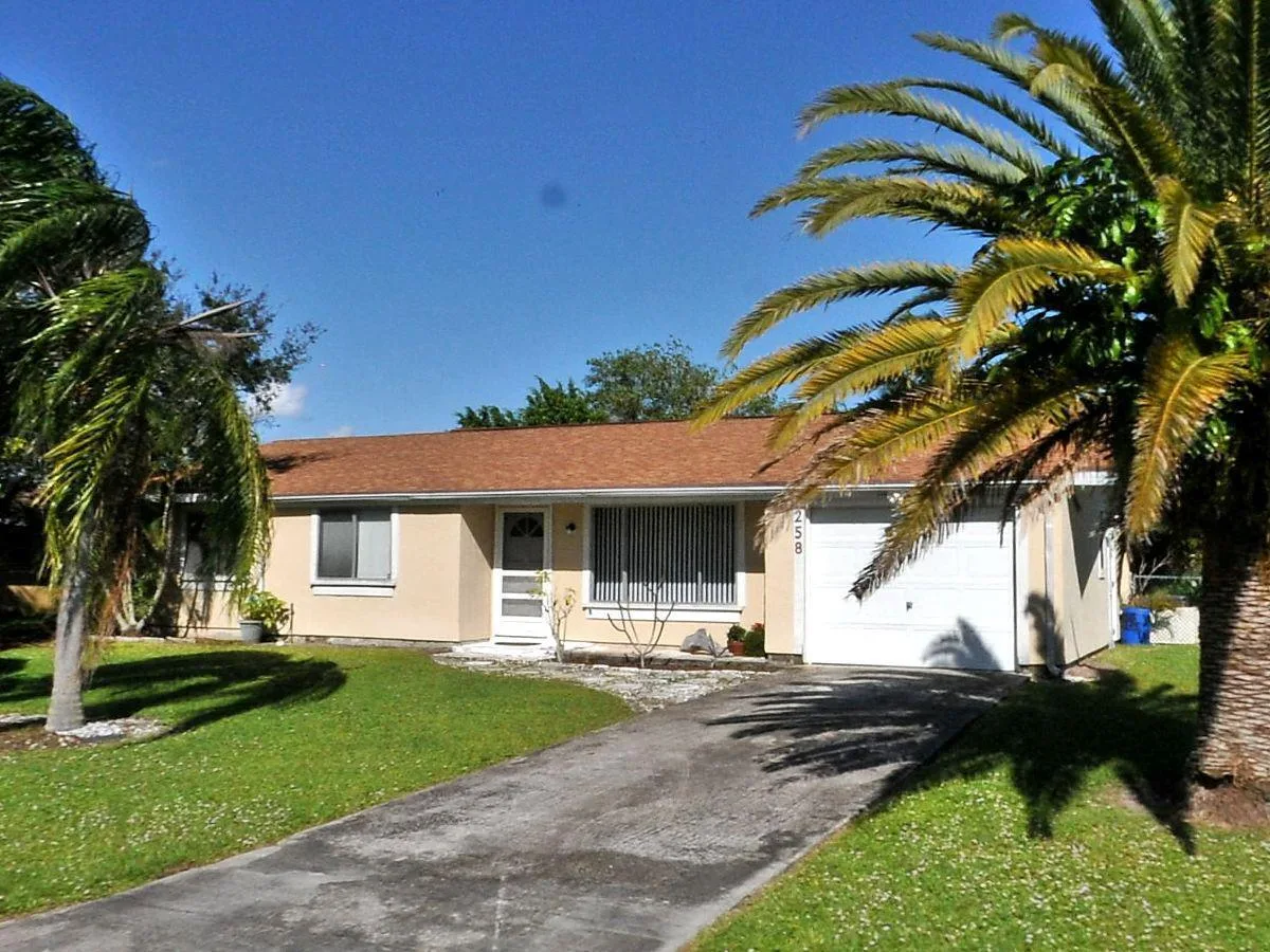 258 SW Bridgeport Drive, Port St. Lucie, FL 34953