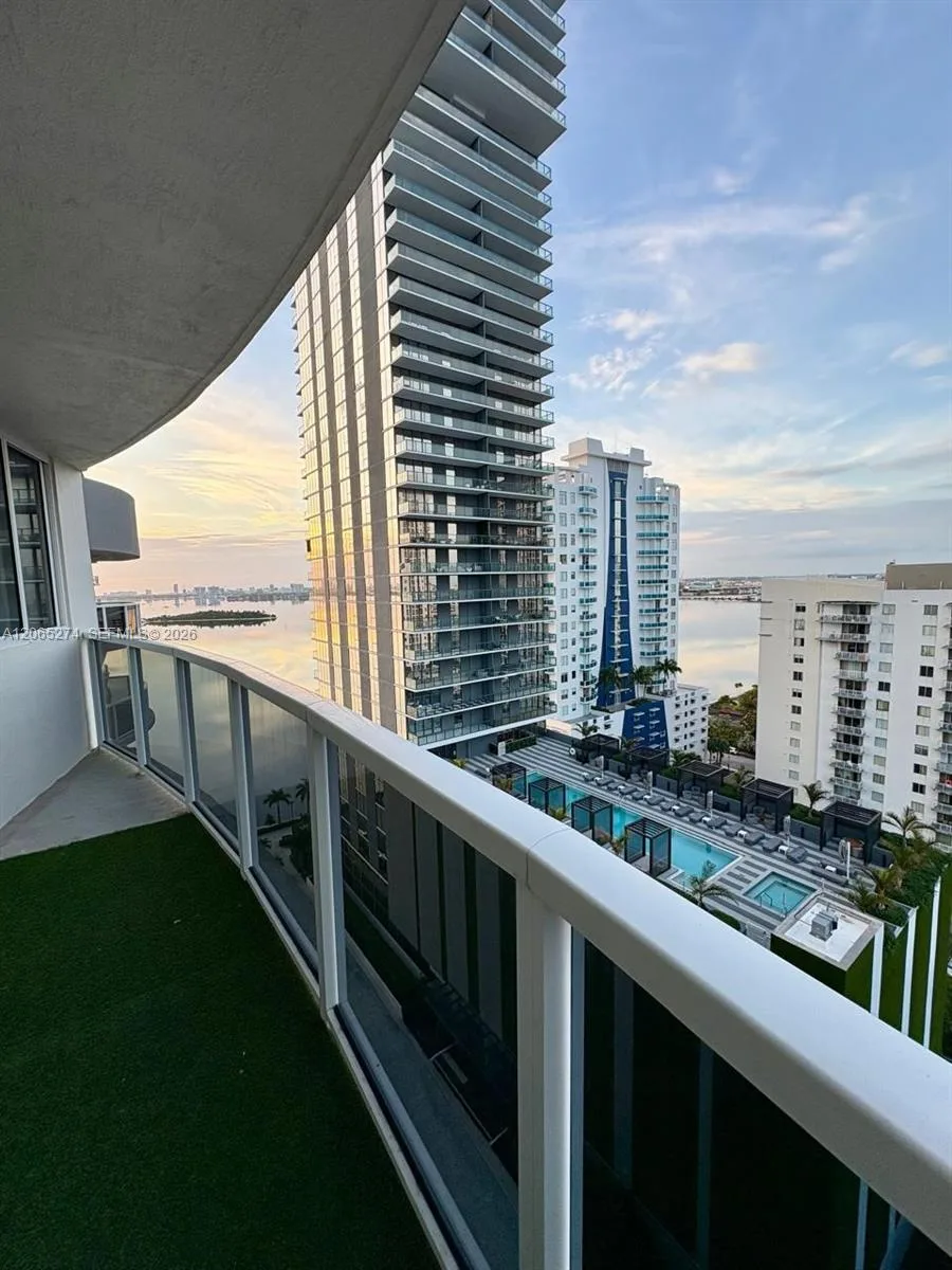 23 Biscayne Bay – photo 10
