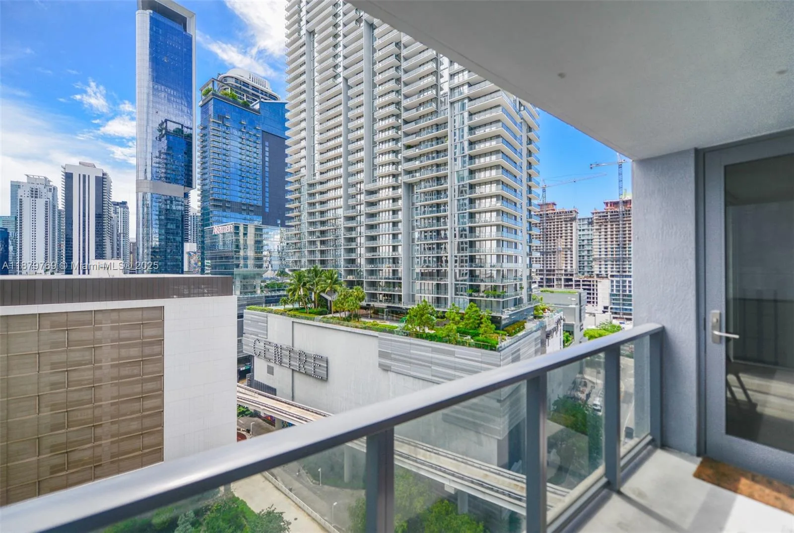 31 SE 6th St # 1807, Miami, FL 33131