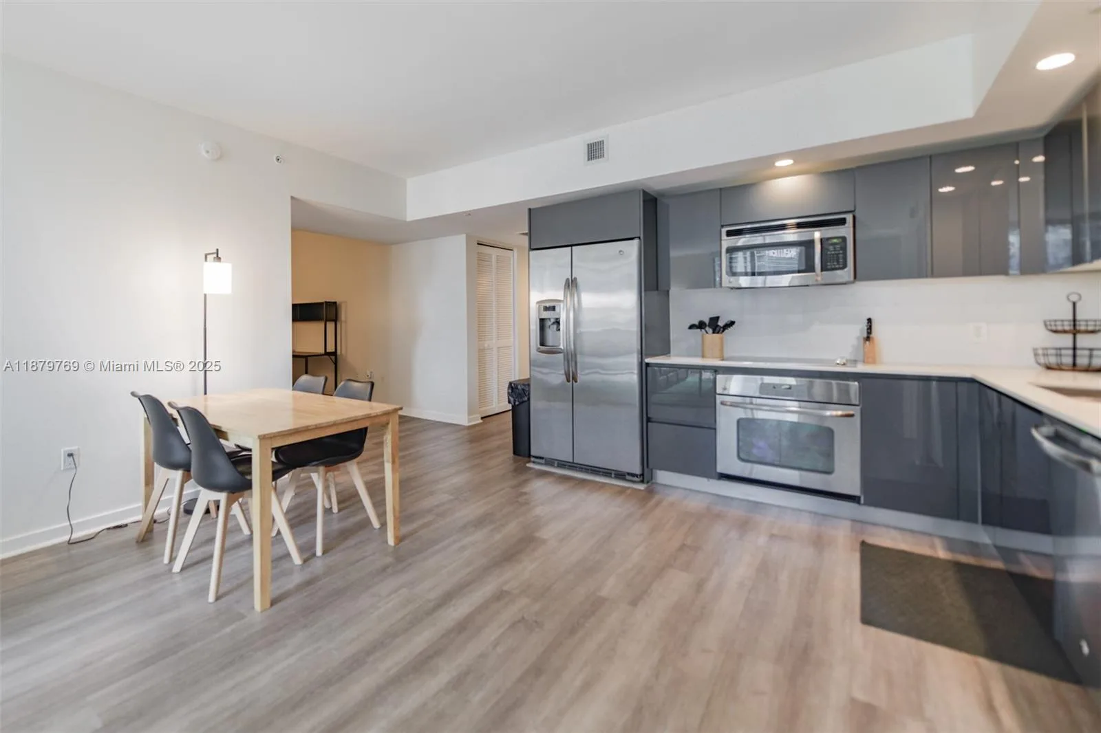 31 SE 6th St # 1807, Miami, FL 33131 photo 10