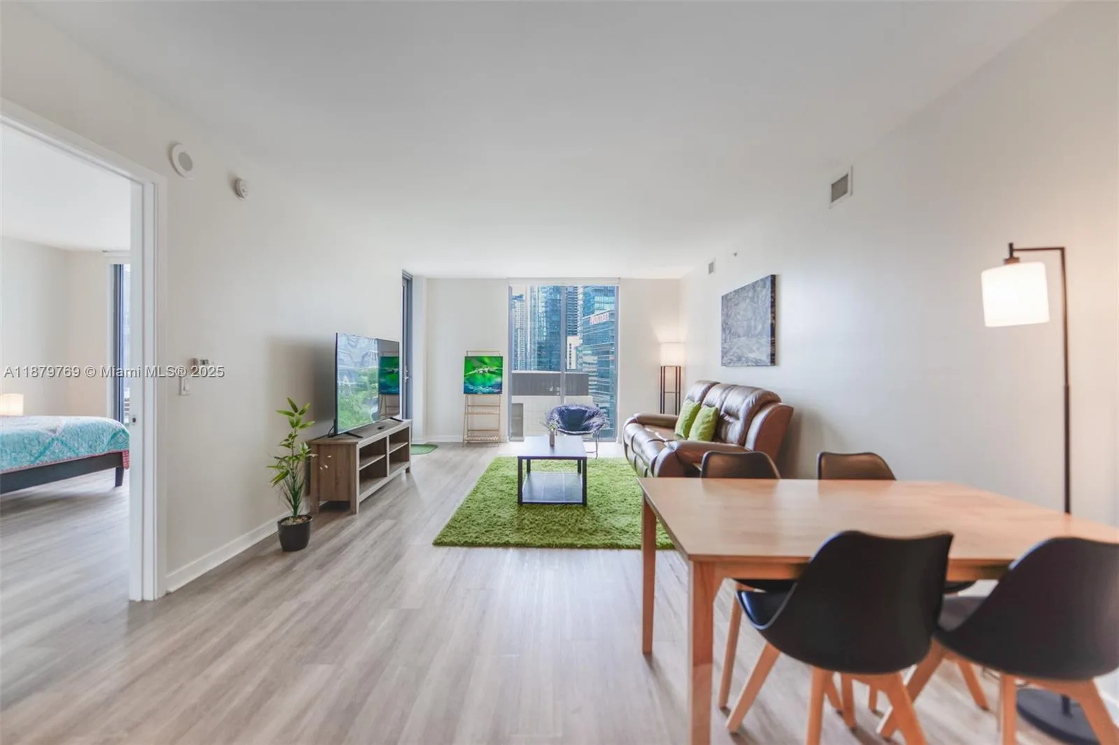 31 SE 6th St # 1807, Miami, FL 33131 photo 6