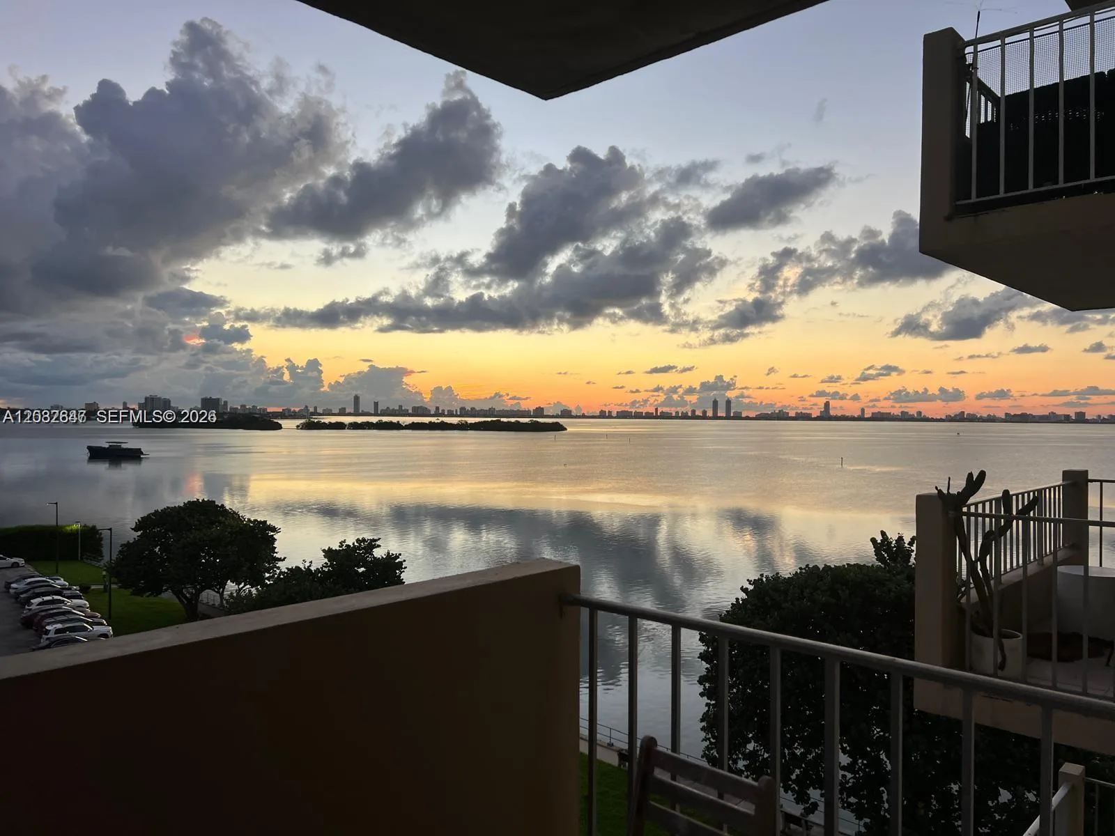 880 NE 69th St # 6R, Miami, FL 33138