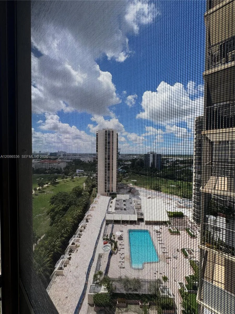 20379 W Country Club Dr # 1937, Aventura, FL 33180