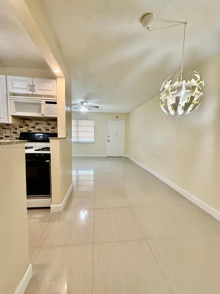 20210 NE 2nd Ave # V4, Miami Gardens, FL 33179 photo 5