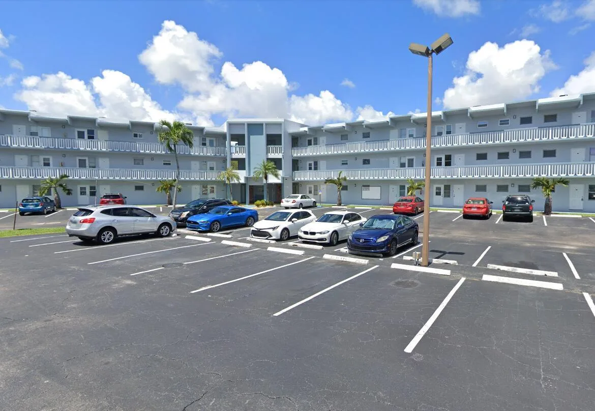 2200 Park Lane # 107, Hollywood, FL 33021 photo 2