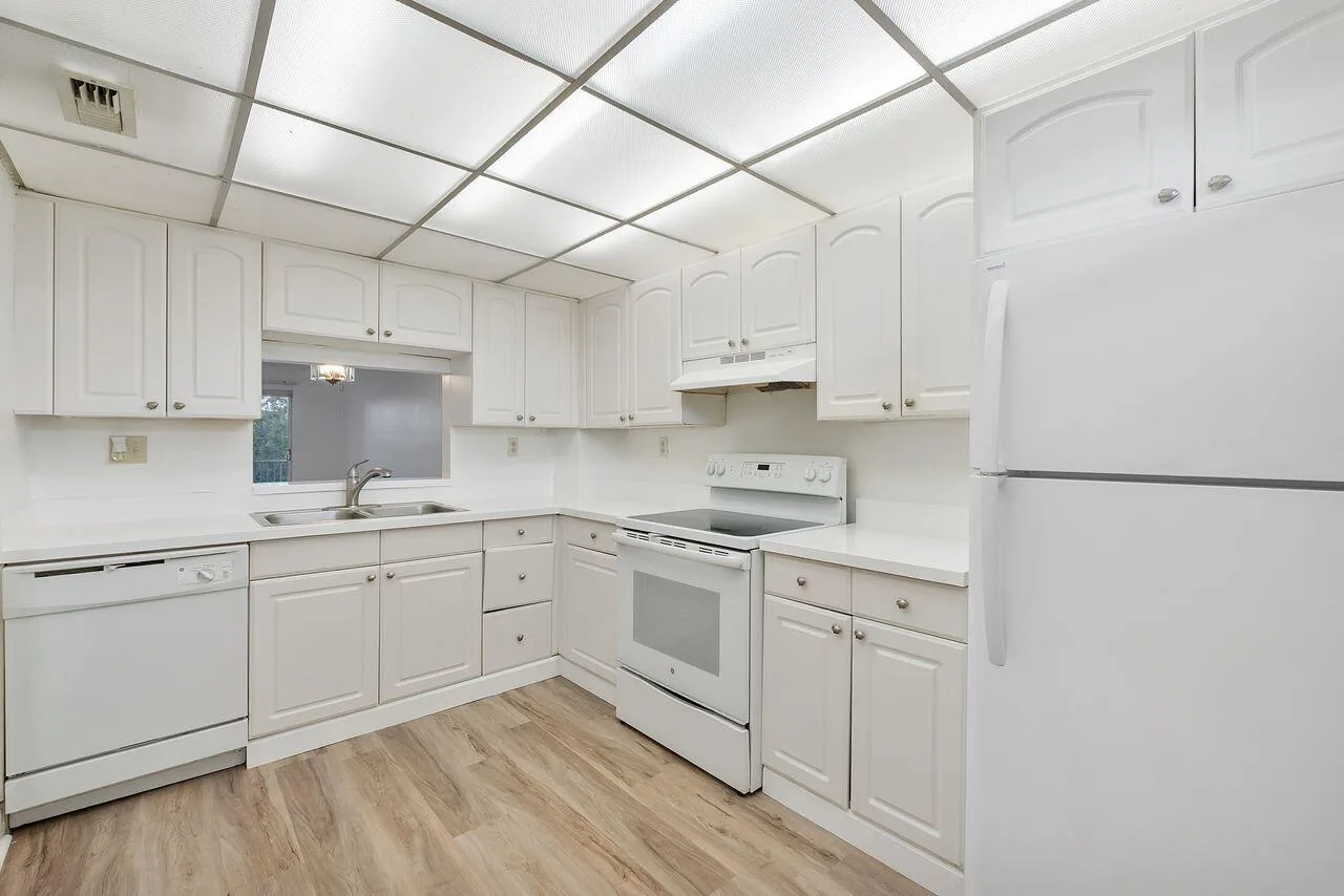 1075 RIVERSIDE Drive # 508, Coral Springs, FL 33071 photo 5