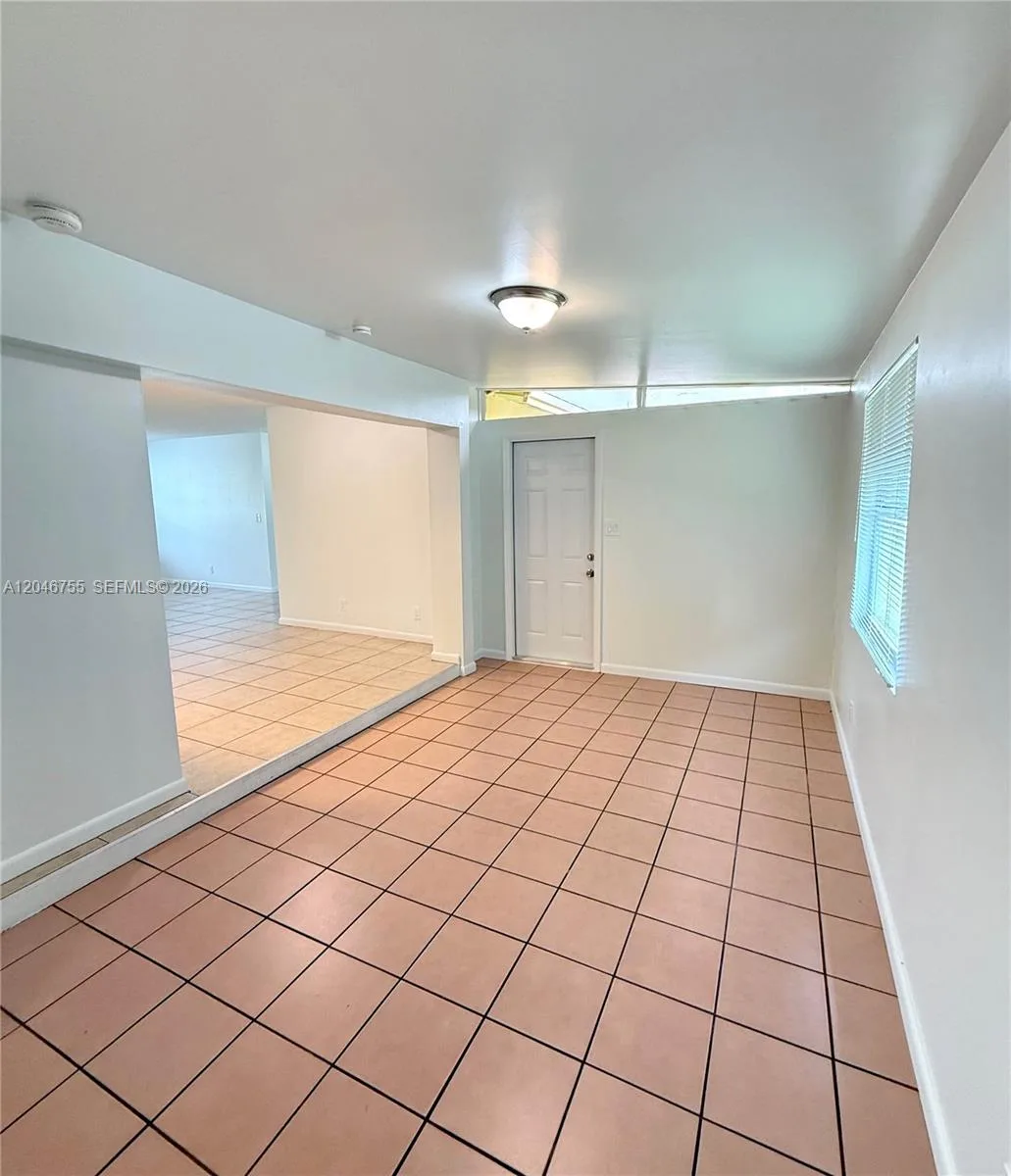 12096 Dolphin Dr, Palm Beach Gardens, FL 33410 photo 5