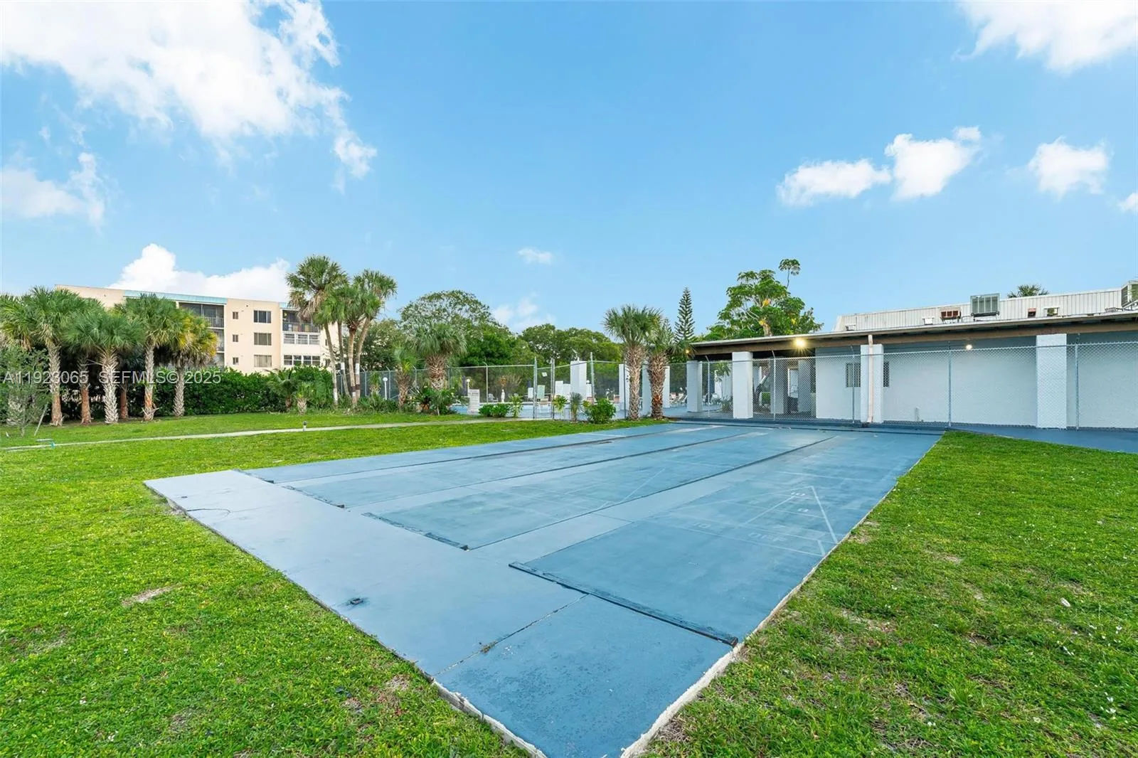 2840 Somerset Dr # 207M, Lauderdale Lakes, FL 33311 photo 7