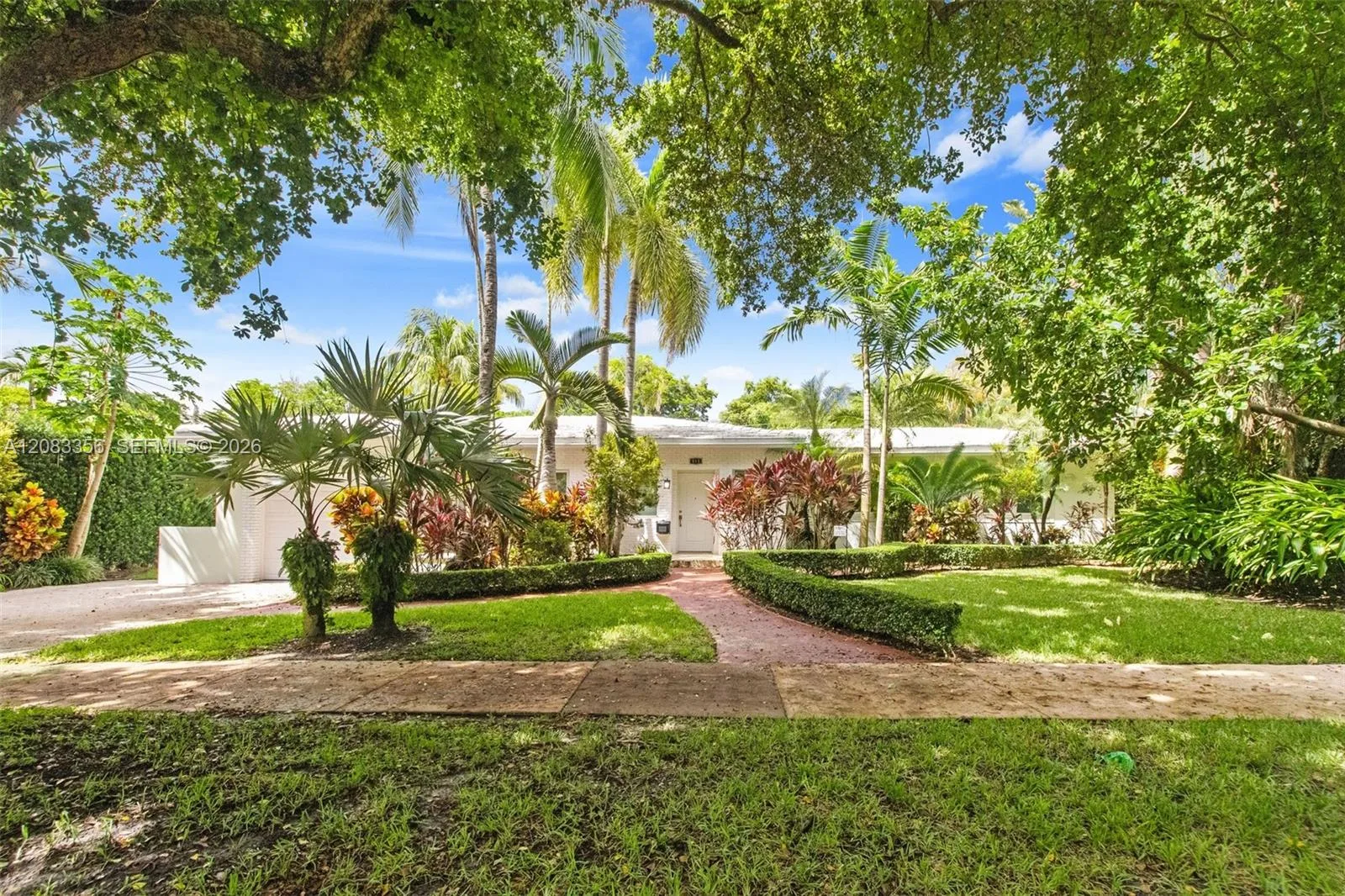 615 Santurce Ave, Coral Gables, FL 33143