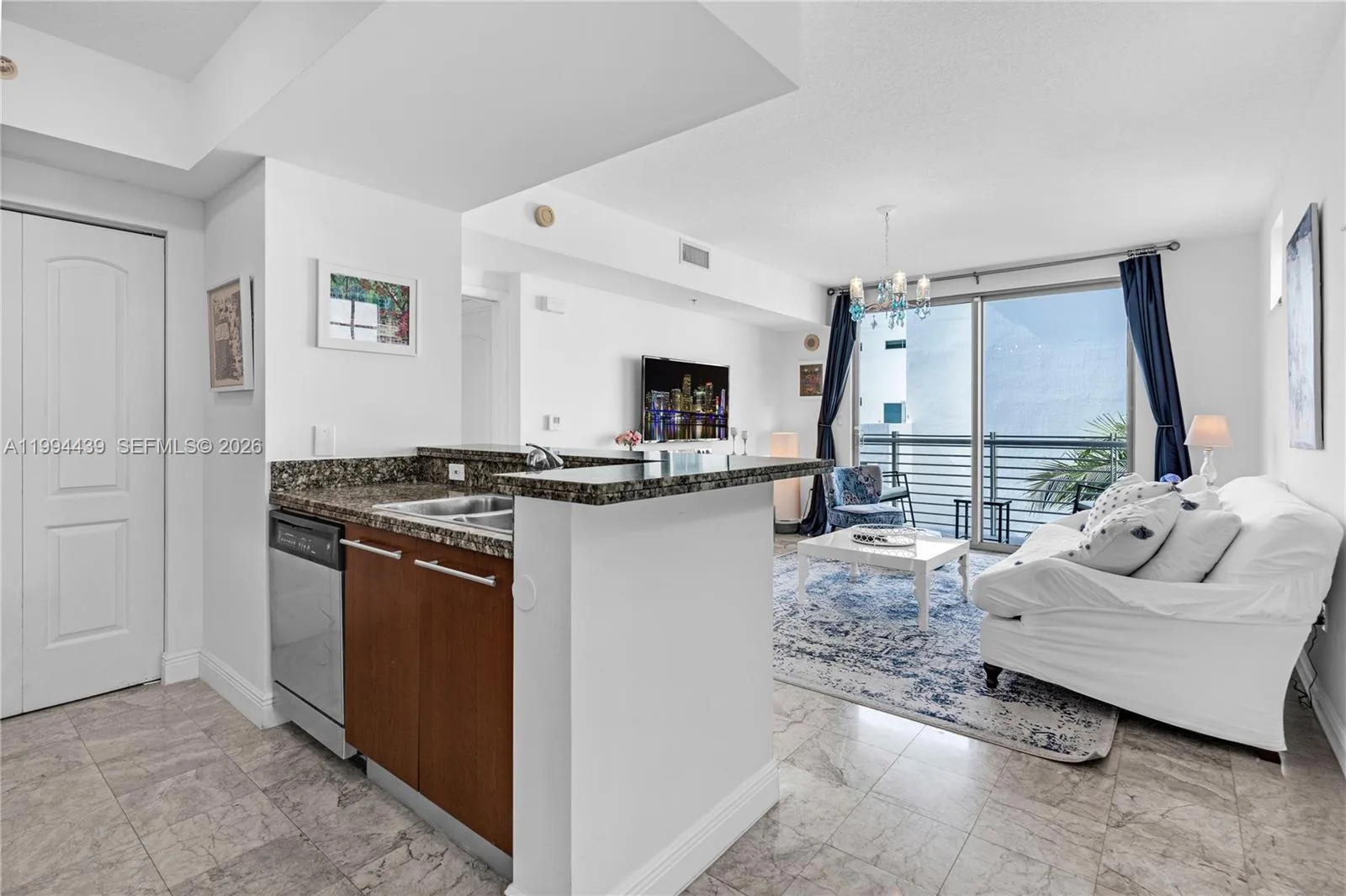 110 Washington Ave # 1712, Miami Beach, FL 33139 photo 2