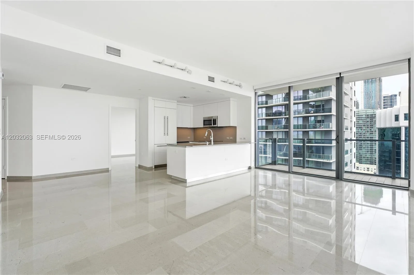 88 SW 7th St # 2302, Miami, FL 33130