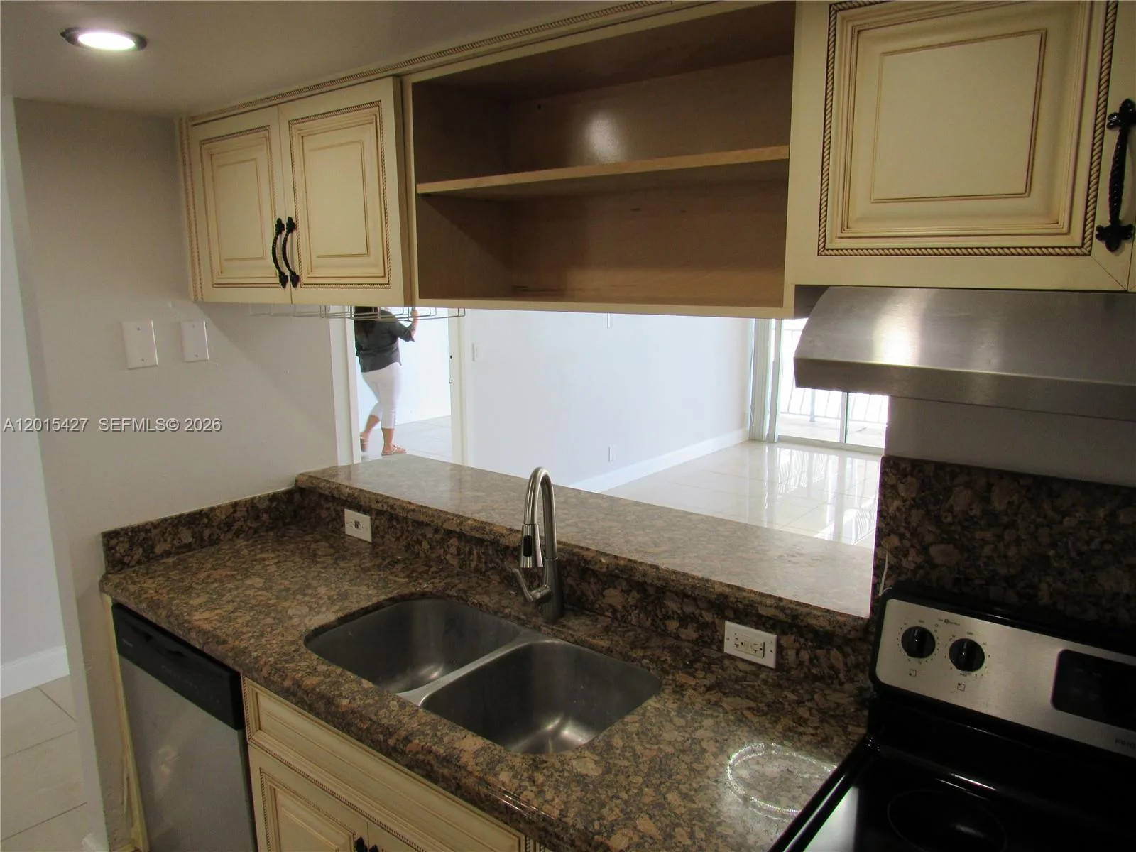 7601 E Treasure Dr # 2210, North Bay Village, FL 33141 photo 12