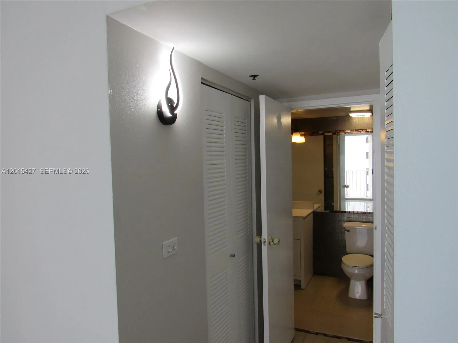 7601 E Treasure Dr # 2210, North Bay Village, FL 33141 photo 9