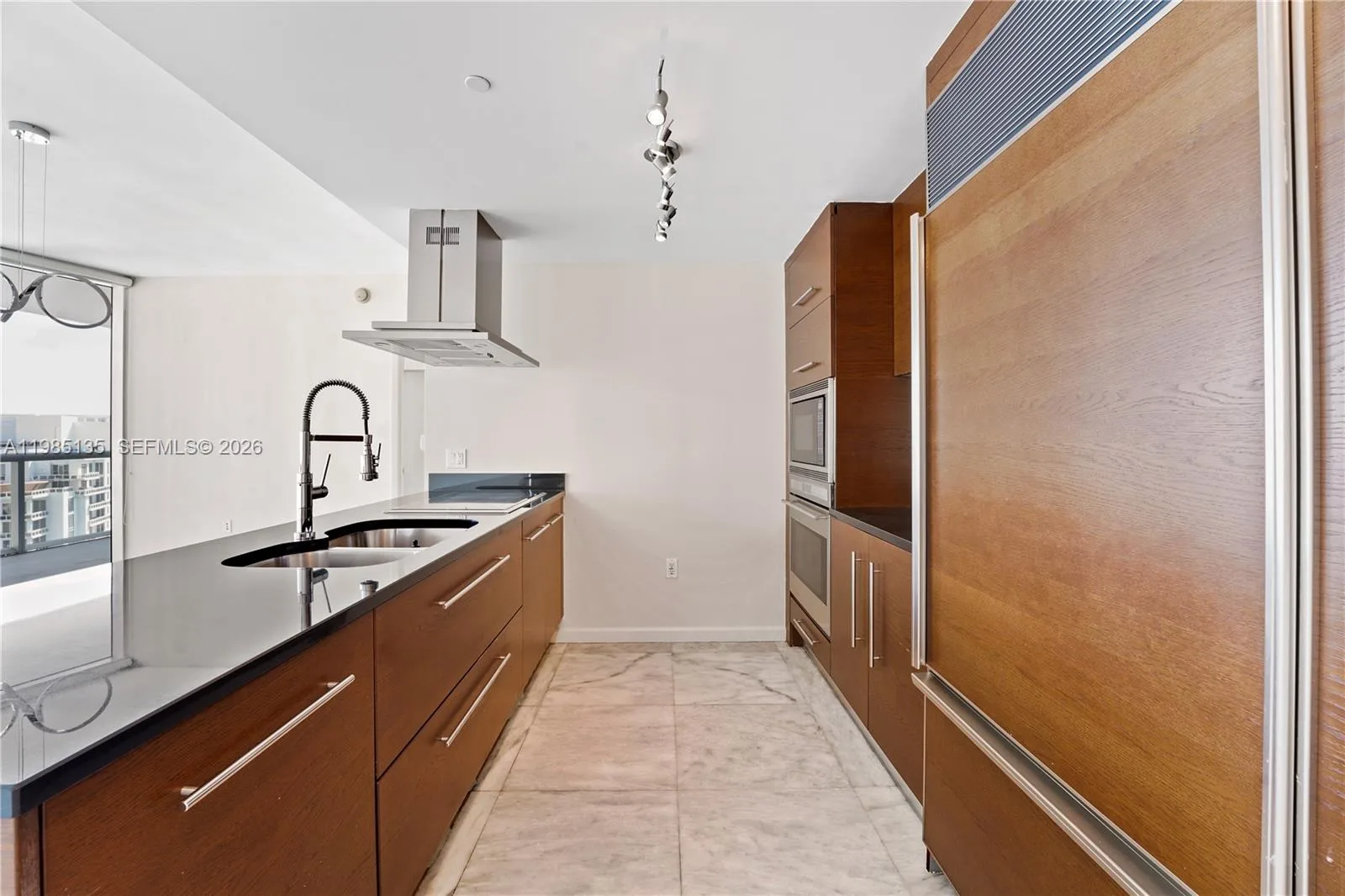 495 Brickell Ave # 3904, Miami, FL 33131 photo 3