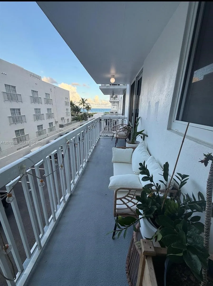 401 Ocean Dr # 325, Miami Beach, FL 33139 photo 2