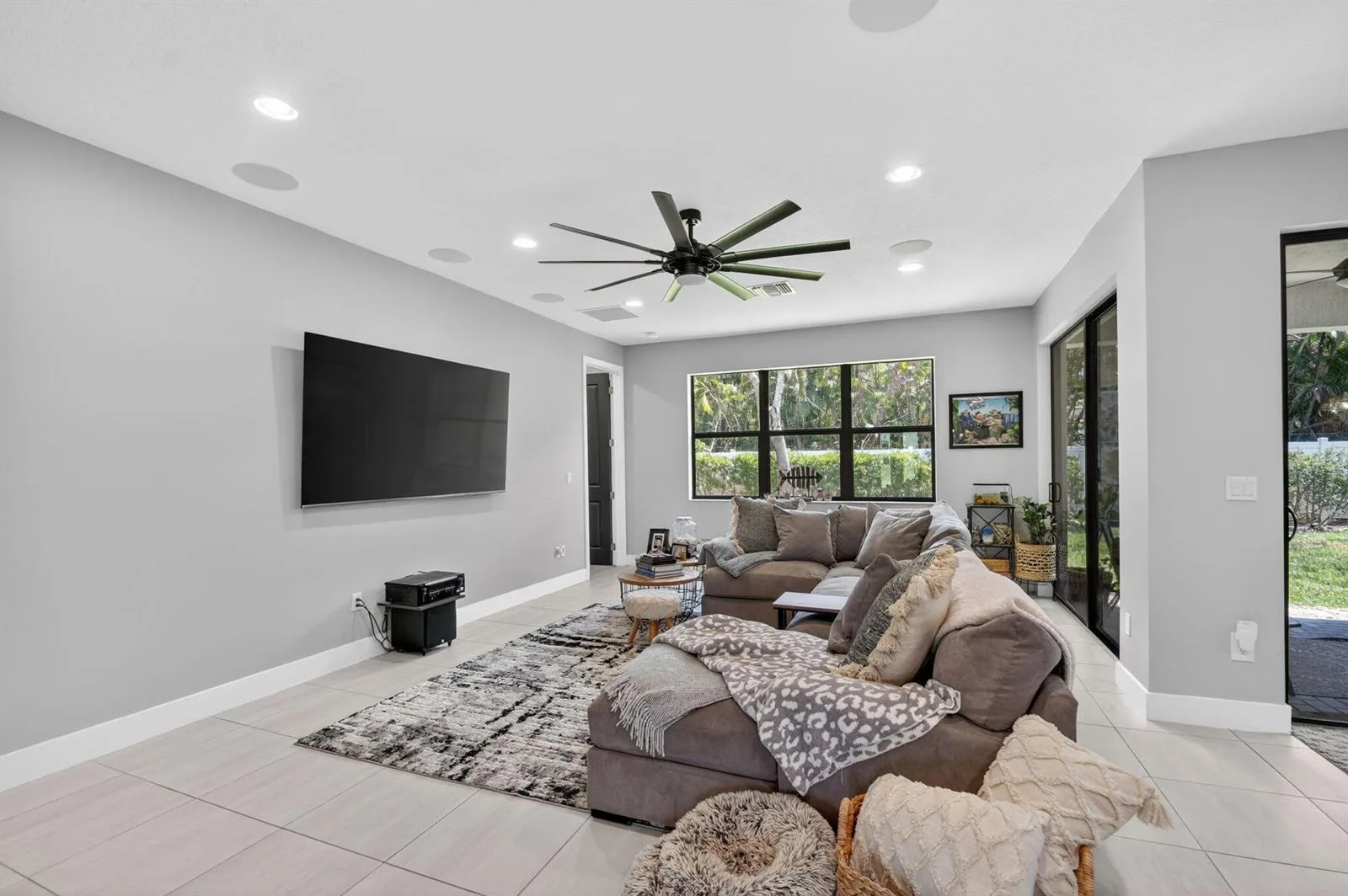 7174 Villamar Way, Lake Worth, FL 33463 — photo 5 of 57