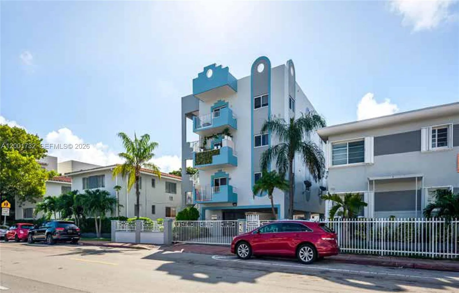 660 85th St, Miami Beach, FL 33141