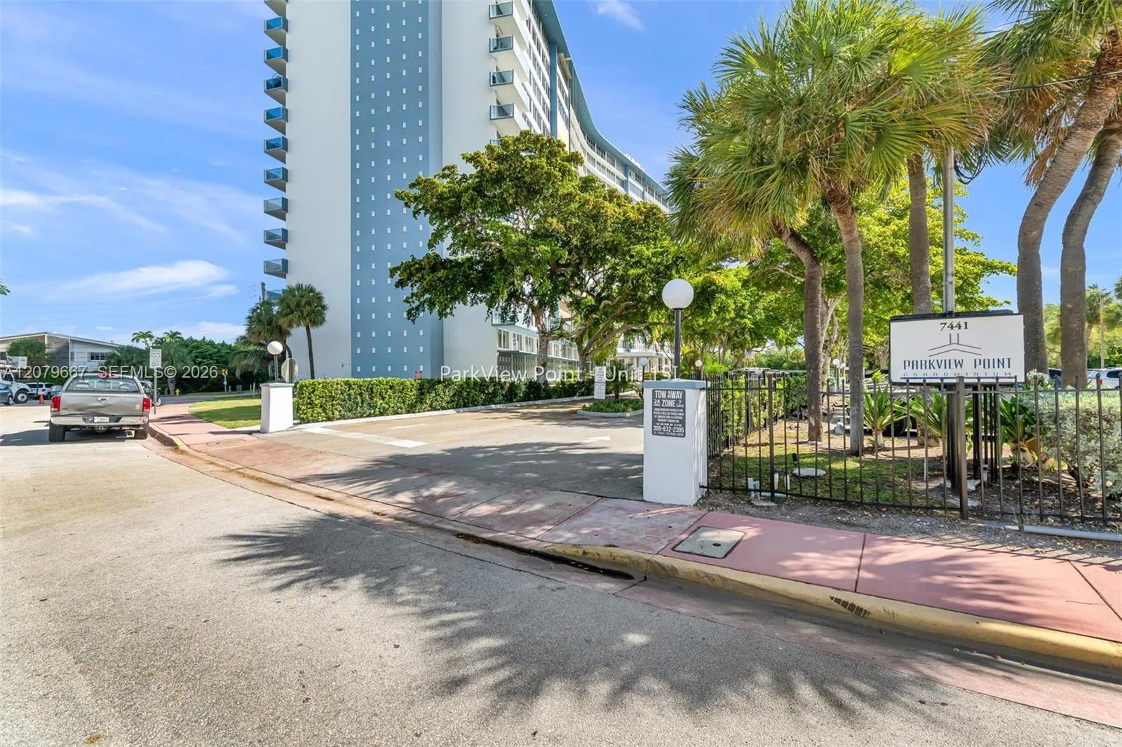 7441 Wayne # 15I, Miami Beach, FL 33141