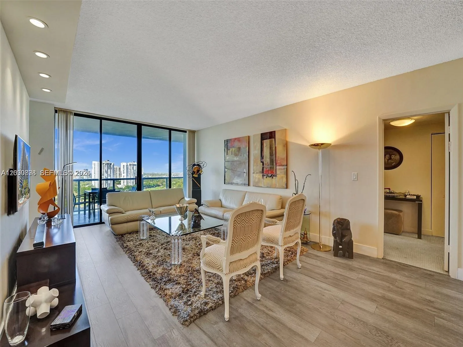 20281 E Country Club Dr # 1609, Aventura, FL 33180 photo 4