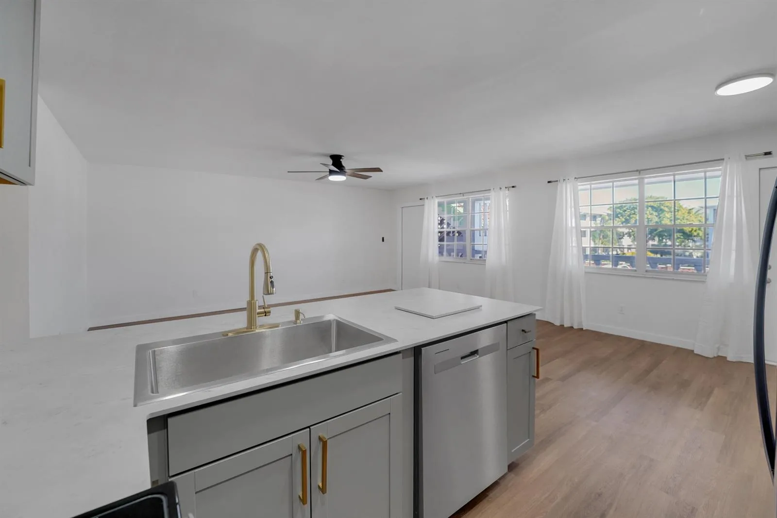 5203 NE 24th Terrace # B207, Fort Lauderdale, FL 33308