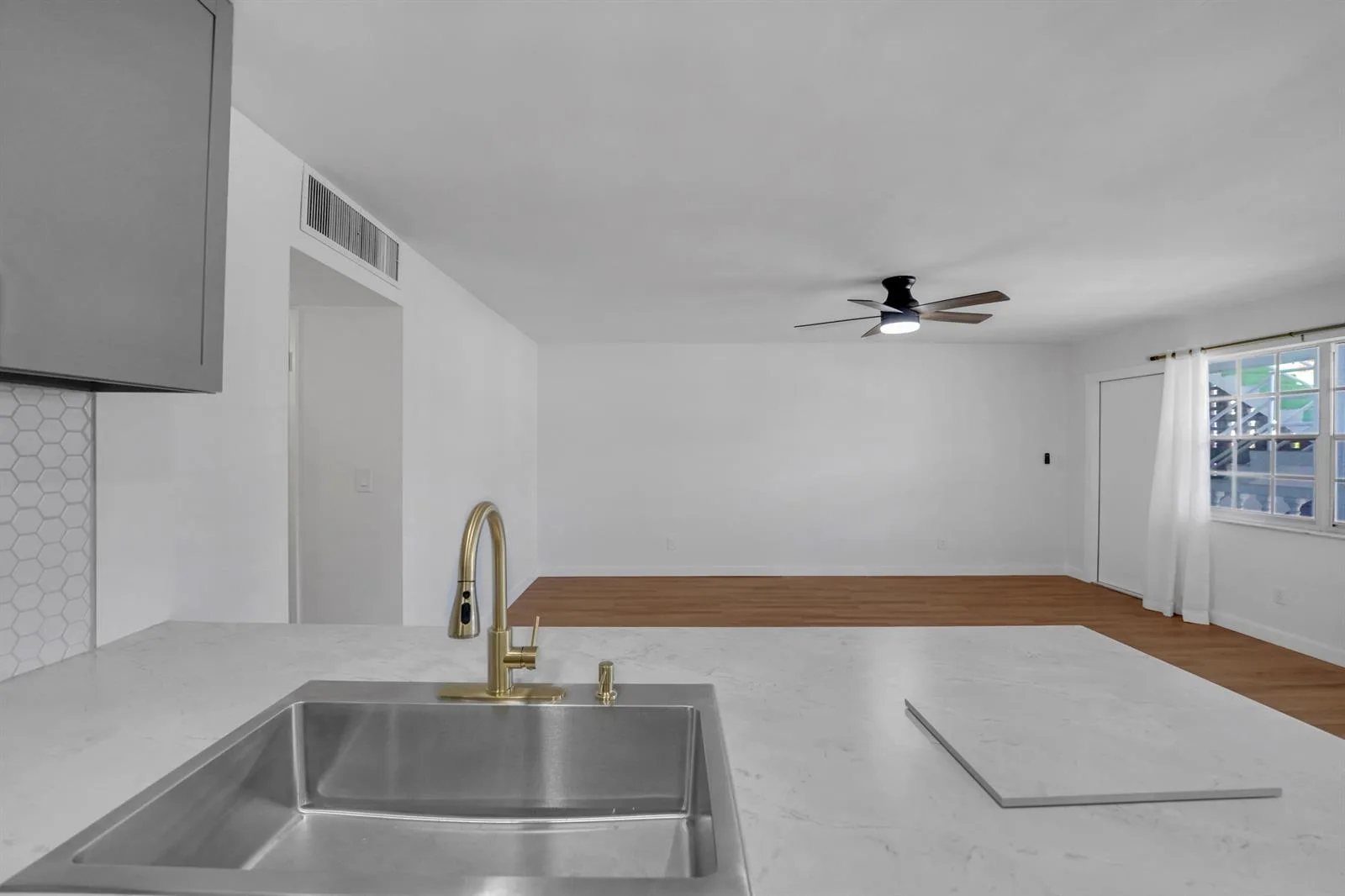 5203 NE 24th Terrace # B207, Fort Lauderdale, FL 33308 photo 10
