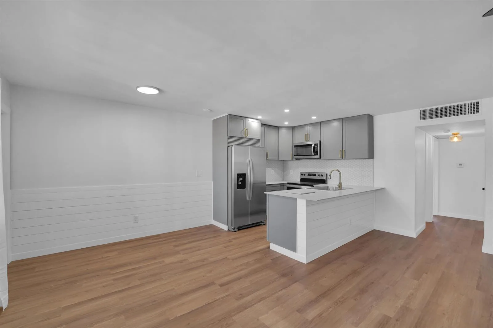 5203 NE 24th Terrace # B207, Fort Lauderdale, FL 33308 photo 12