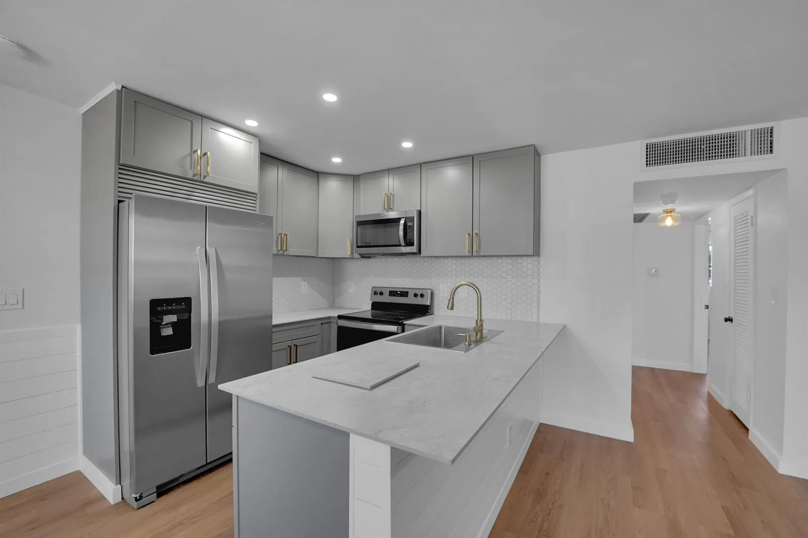 5203 NE 24th Terrace # B207, Fort Lauderdale, FL 33308 photo 13