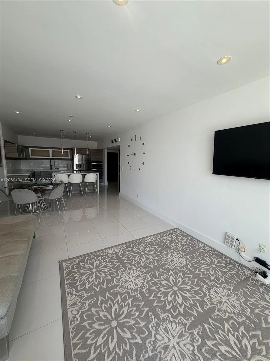 19390 Collins Ave # PH-6, Sunny Isles Beach, FL 33160 photo 6