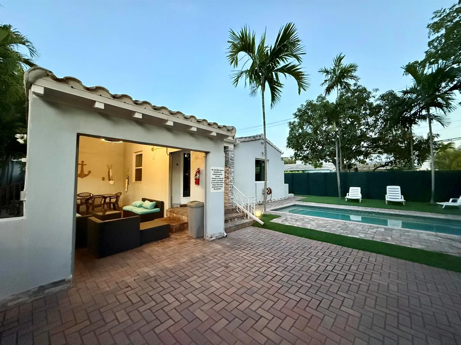 700 NE 17th Way, Fort Lauderdale, FL 33304