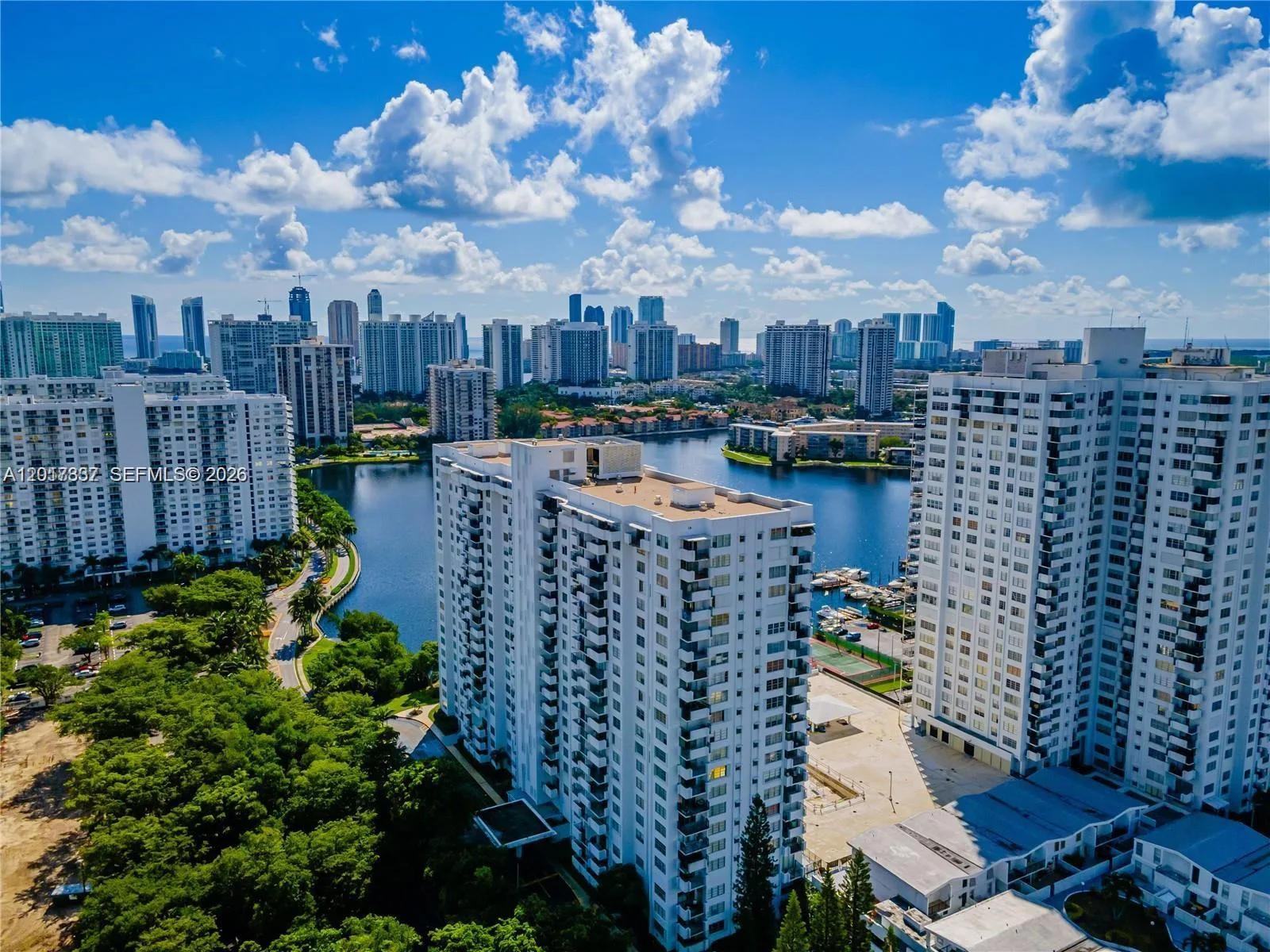 2780 NE 183rd St # 1007, Aventura, FL 33160