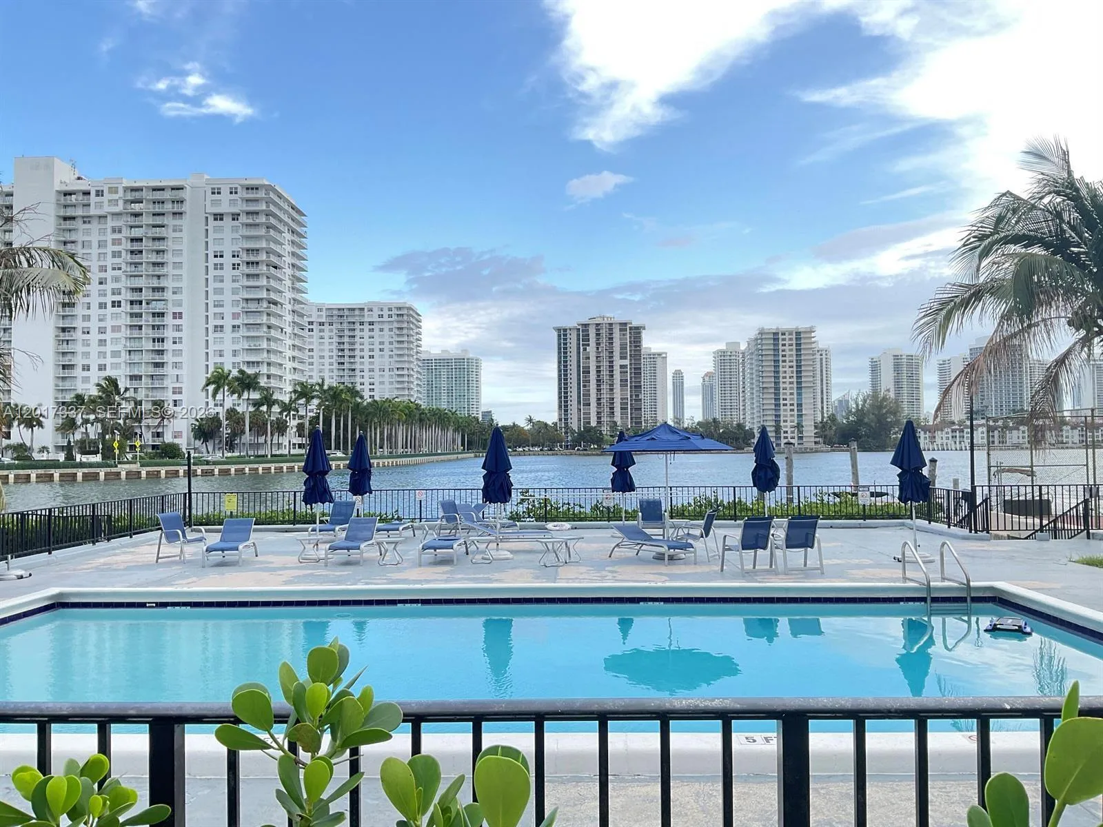 2780 NE 183rd St # 1007, Aventura, FL 33160 photo 3