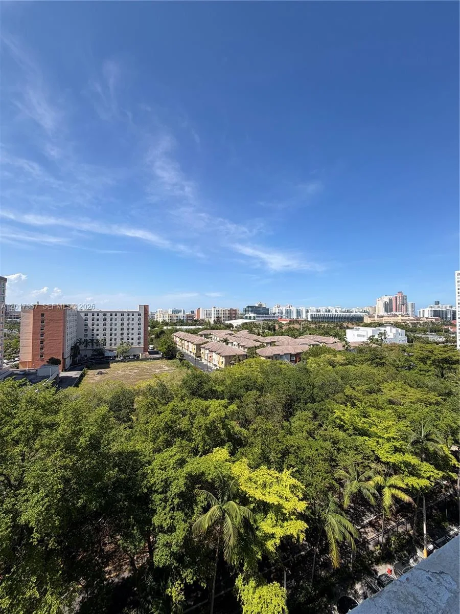2780 NE 183rd St # 1007, Aventura, FL 33160 photo 4