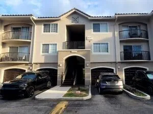 4197 N Haverhill Road # 212, West Palm Beach, FL 33417