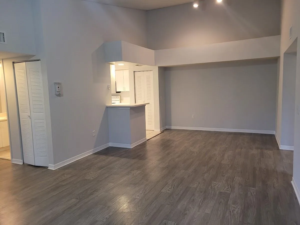 4197 N Haverhill Road # 212, West Palm Beach, FL 33417 photo 2