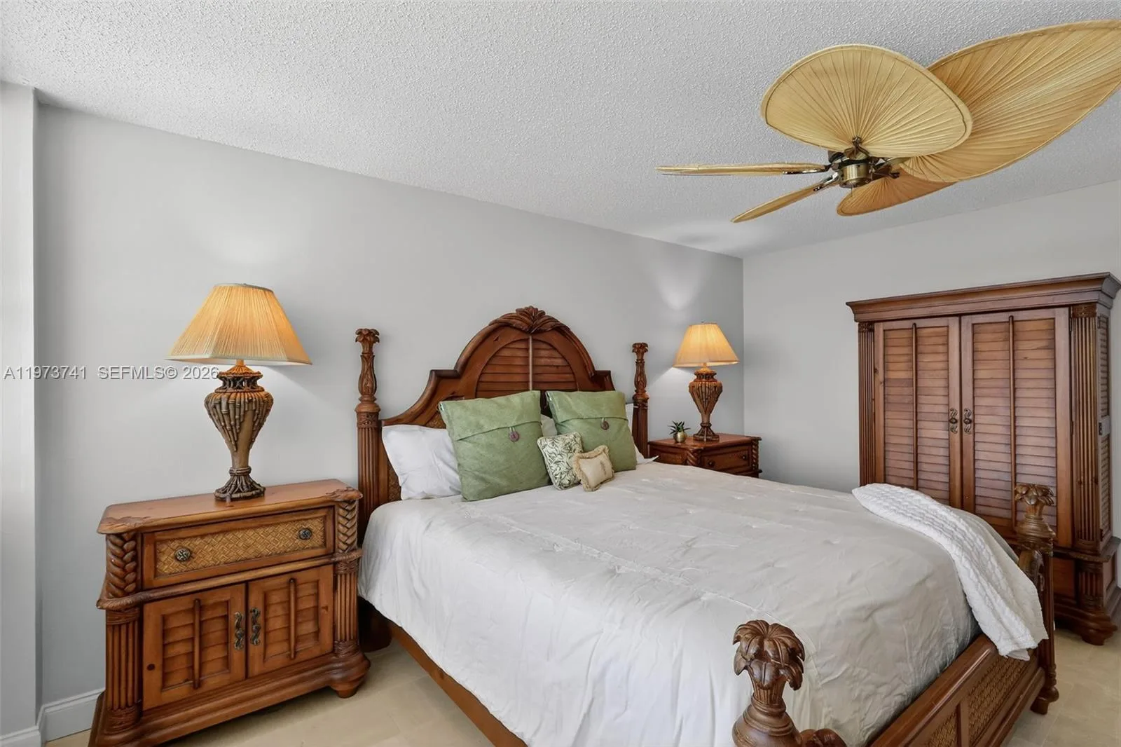 3140 S Ocean Dr # PH4, Hallandale Beach, FL 33009 photo 10