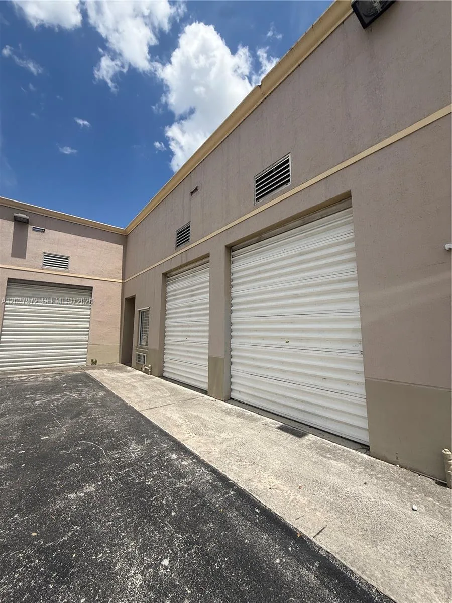 15075 SW 137th St # 14, Miami, FL 33196