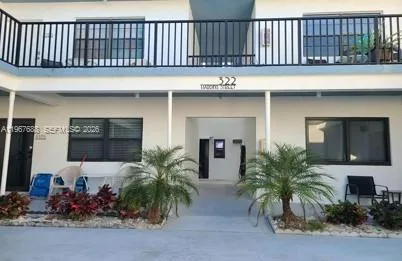 322 Harding St # B202, Hollywood, FL 33019 photo 2