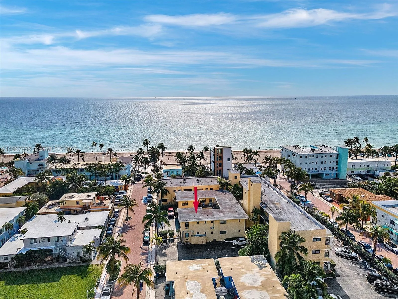 322 Harding St # B202, Hollywood, FL 33019 photo 4